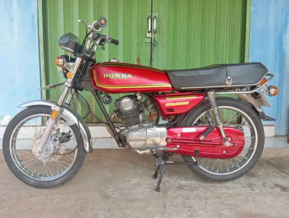 Motor Di jual Gl 100 tahun 1979 B Jakarta.