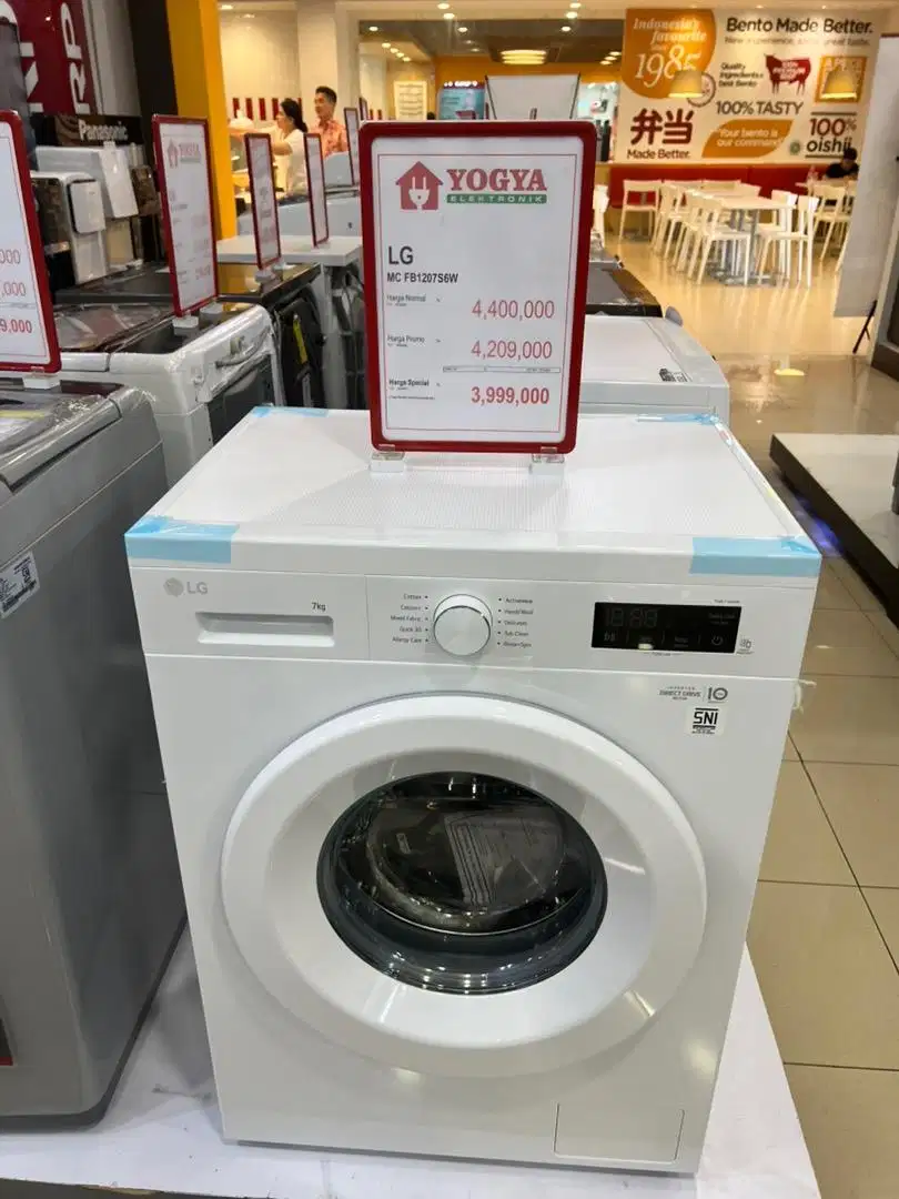 Mesin cuci otomatis LG