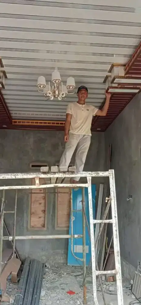 Menjual bahan material plafon PVC dan WPC wall panel