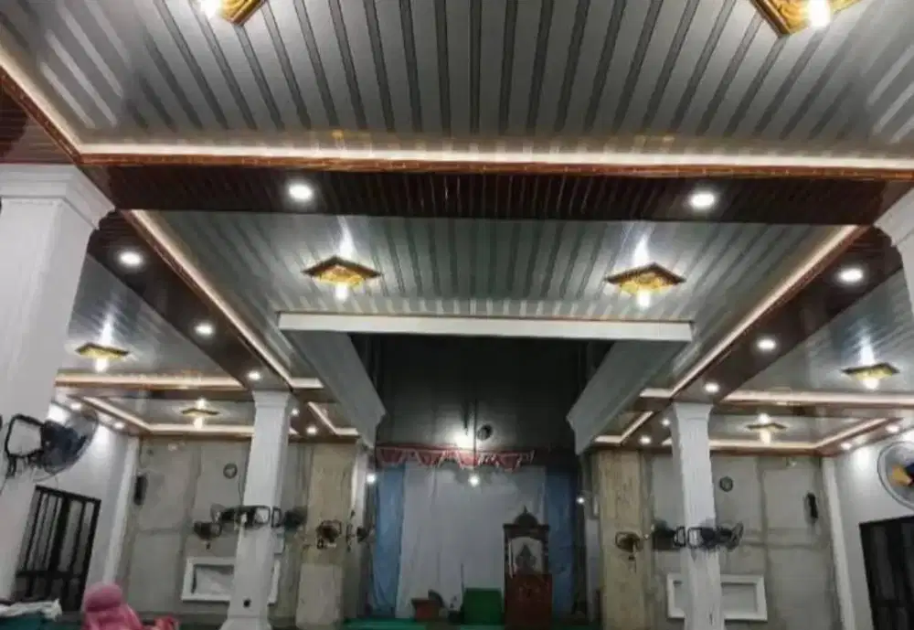 Menjual bahan material plafon PVC dan WPC wall panel