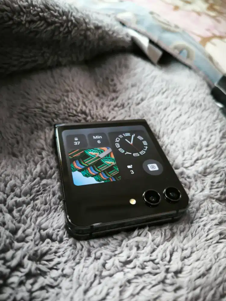 Samsung Zflip5 Internal 8/512