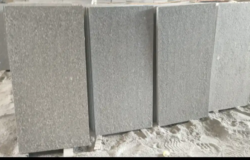 Granite Alam Black Java Bakar Ukuran 60 cm x 120 cm