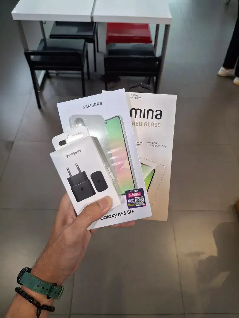 Samsung Galaxy A56 Paket lengkap