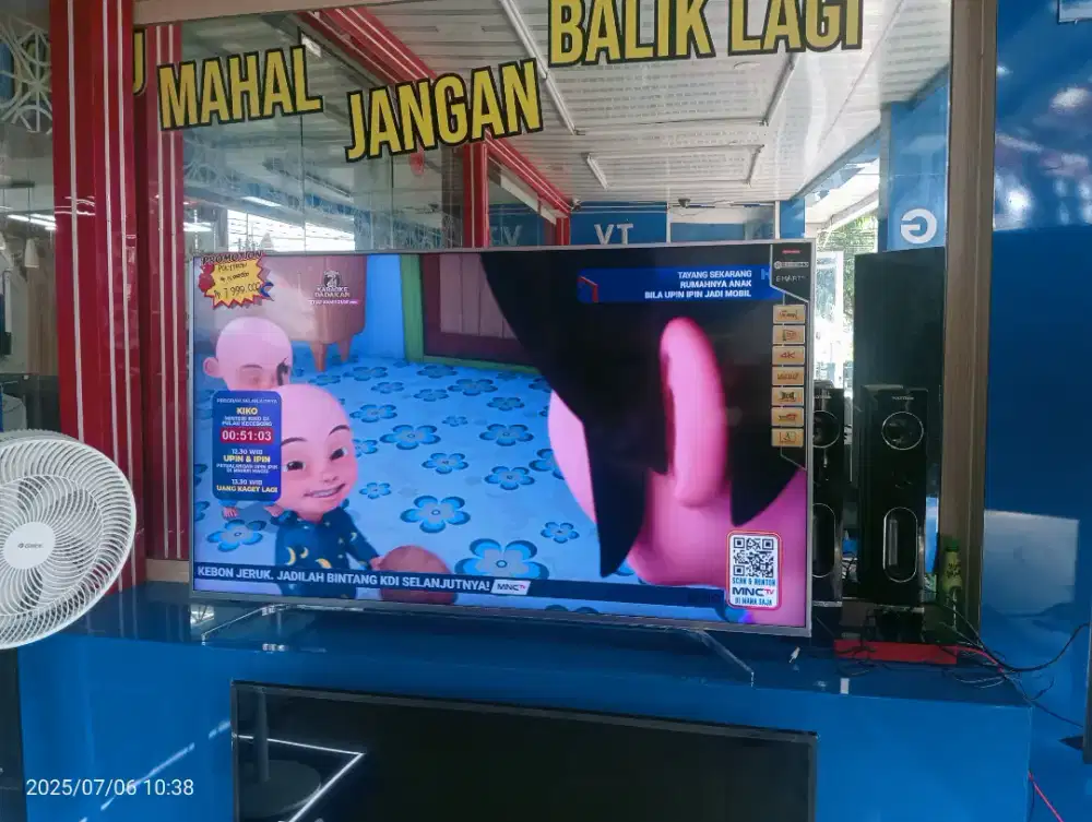 65 inc Polytron smart tv 120hz