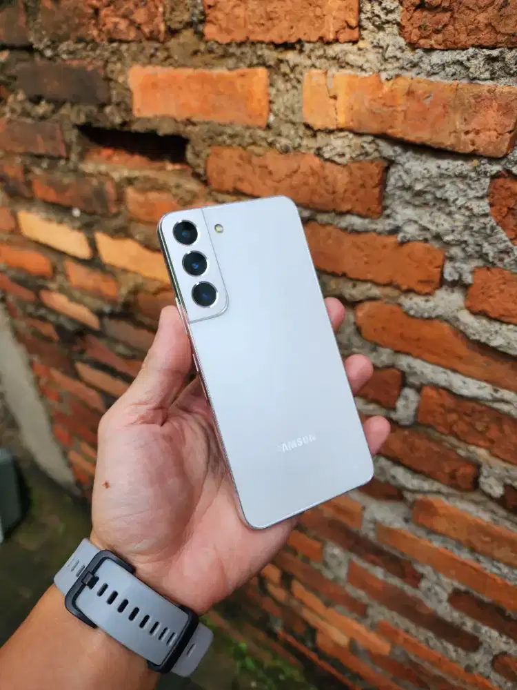 Samsung Galaxy S22 5G 256 SEIN Fullset Normal