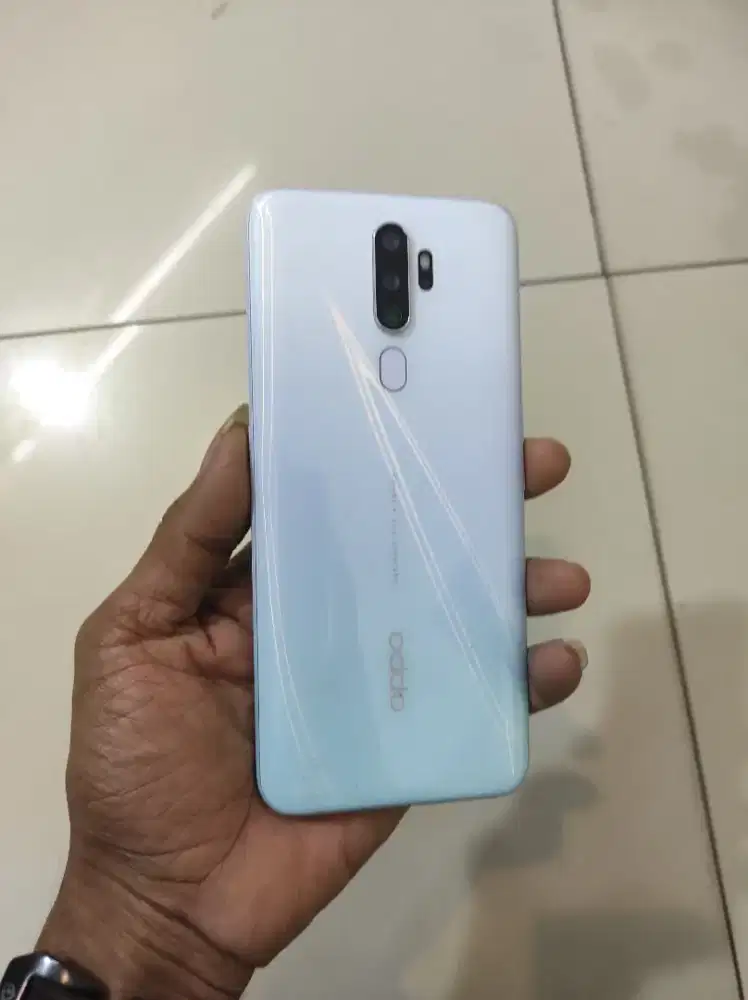 oppo A9 2020. 8+5/128