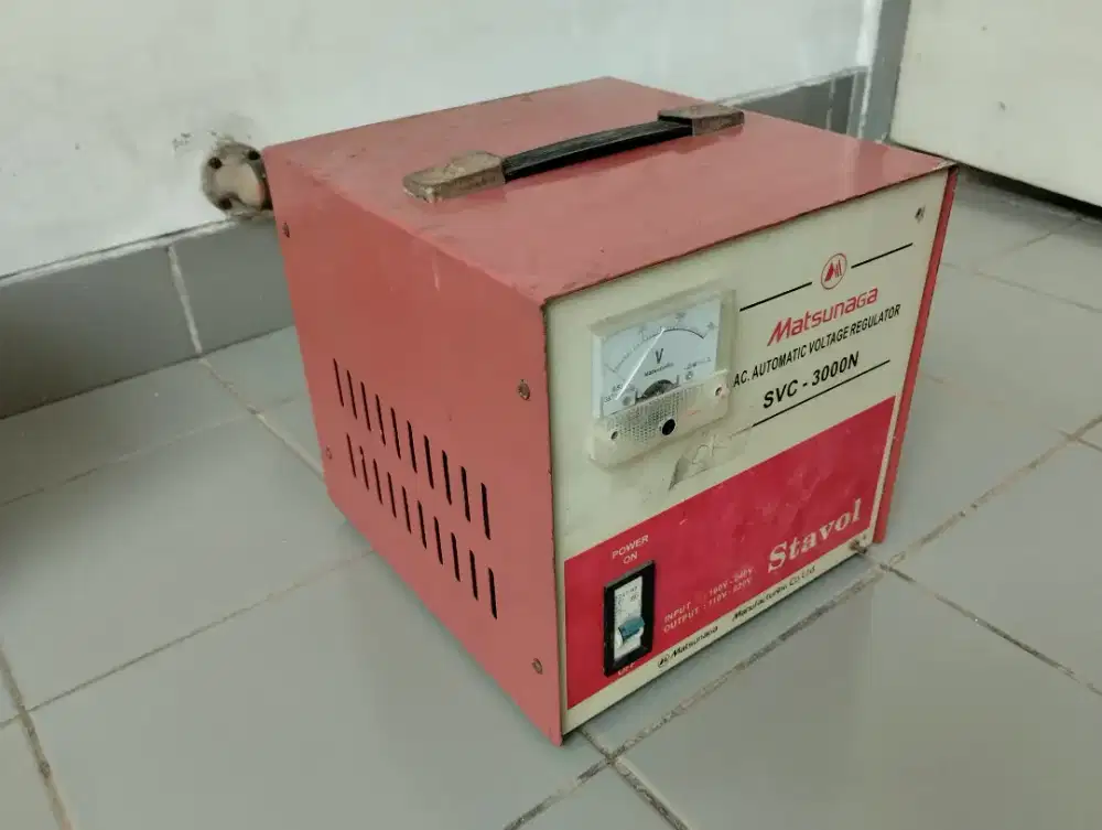 Stabilizer Matsunaga 3000 watt Svc-3000n second bekas