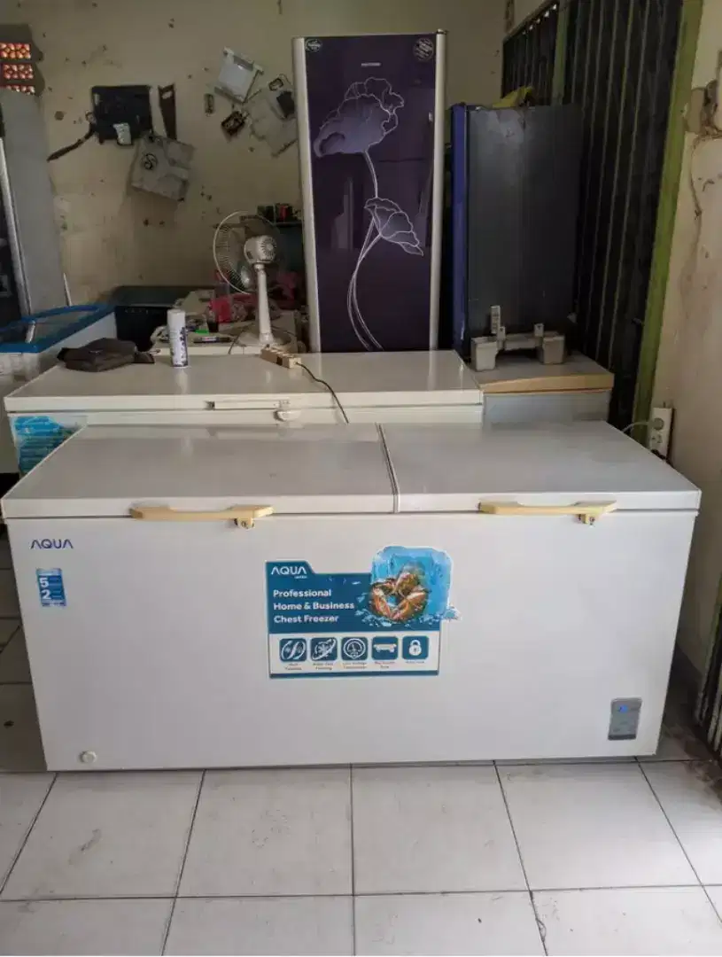 Dijual cepat freezer box