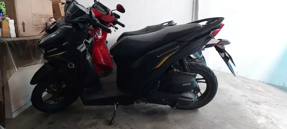 Dijual vario 125 cbs iss spesial 2024