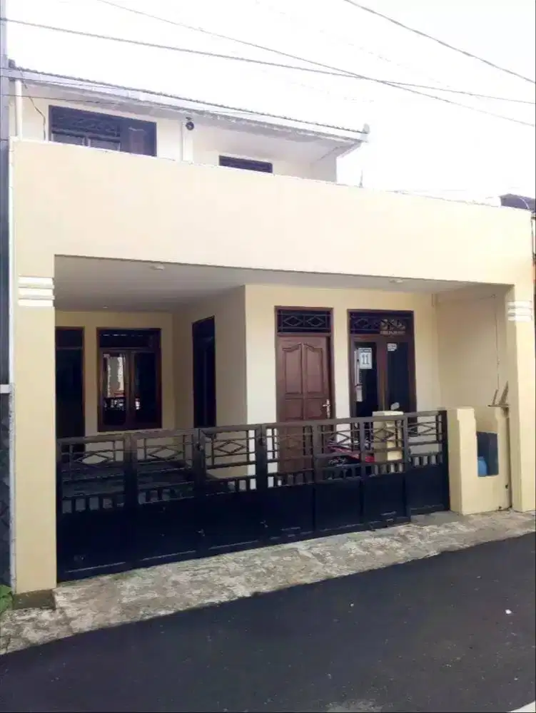 Jual Rumah Lokasi Strategis Kota Bogor 2 Lantai (DIJUAL CEPAT, NEGO)