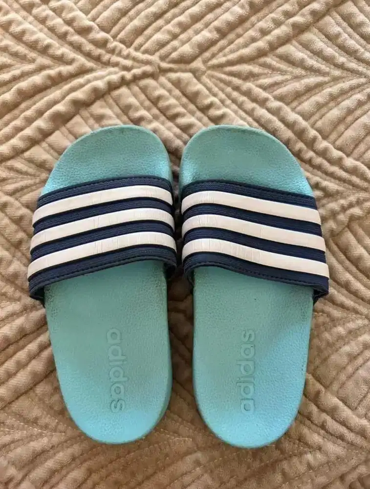 Sandal adidas anak