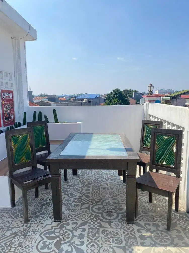 Meja Makan Kayu 4 Kursi