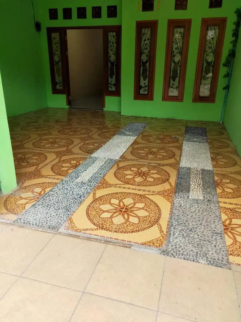 Di kontrakan / Disewakan rumah
