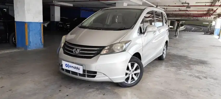 Honda Freed E AT 2011. Khusus Kredit.
