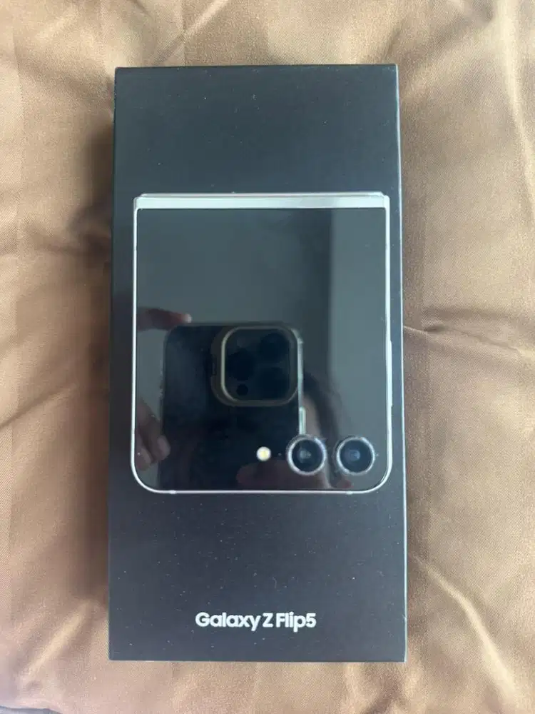SAMSUNG GALAXY Z Flip 5
