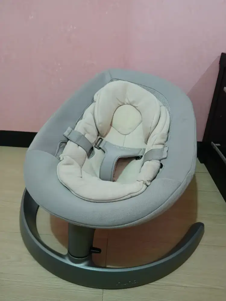 Bouncer Ayunan swing NUNA