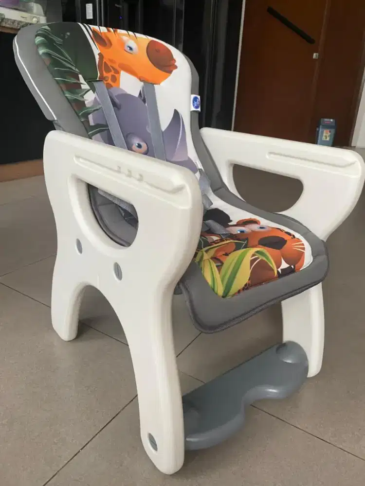 Baby safe feeding chair 3 in 1 (high chair)