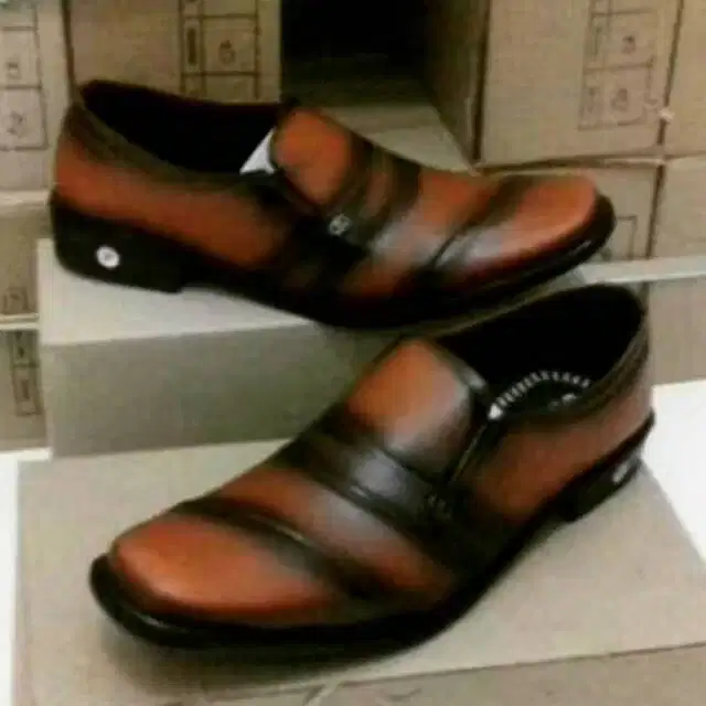 SEPATU FANTOFEL FORMAL