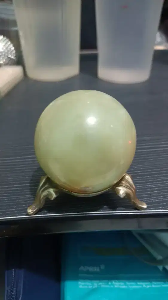 Batu bulat  hijau pajangan rumah