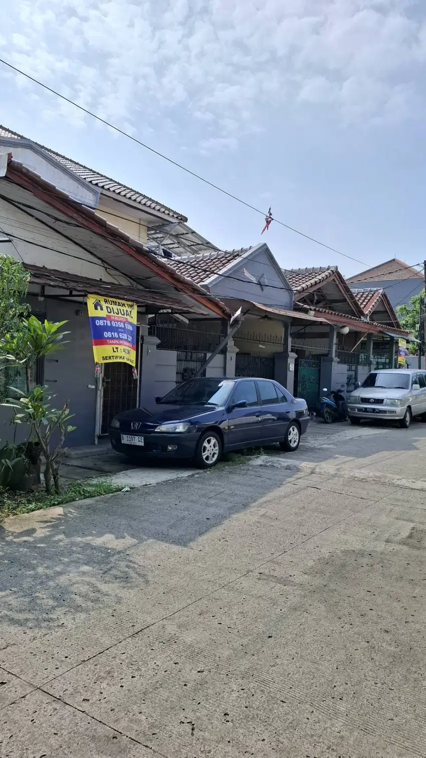 Dijual rumah Jalan Anggrek Raya No.25 RT 09 RW 09 Pedongkelan