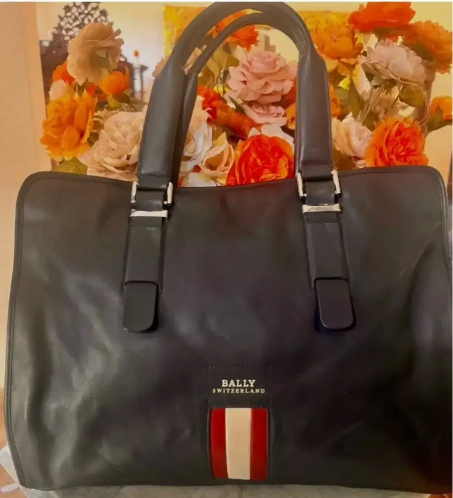 Bally Tas Slempang