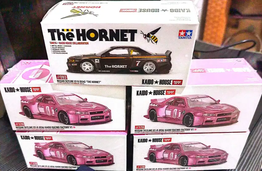 Mini GT Skyline R34