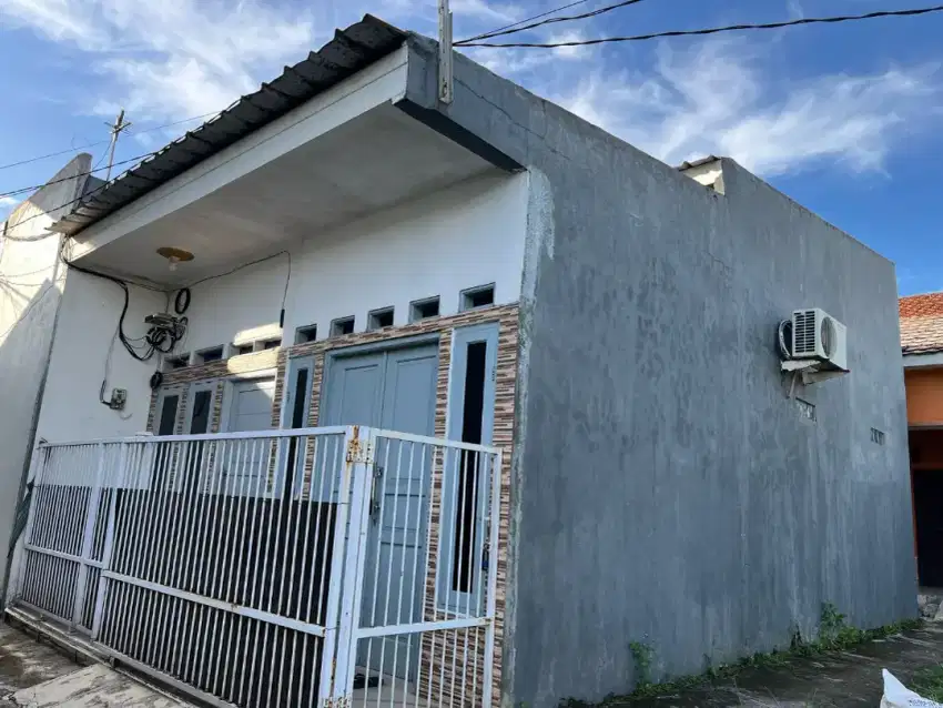 Di sewakan 1 rumah tinggal