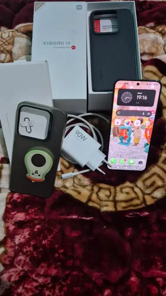 JUAL Xiaomi 14 Black
12Gb/156Gb Milik Saya Sendiri (Perempuan)