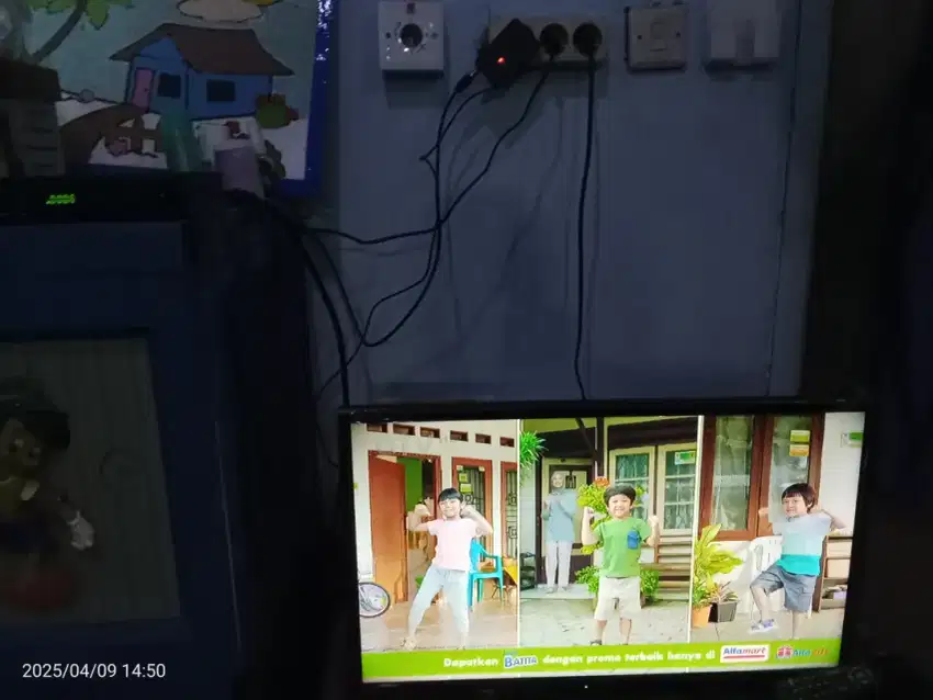 TV Sharp Aquos 24 inch + stb + antena