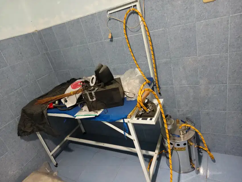 MEJA, SETRIKA UAP, BOILER 10LITER, GRATIS SPEAKER EDIFIER BERFUNGSI
