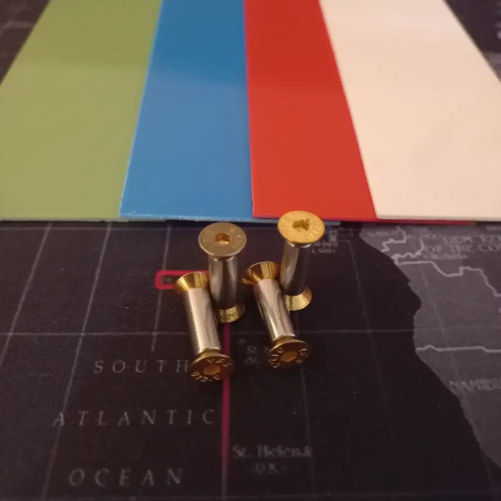 G10 Sheet Liner/ Bolt River Screw M4