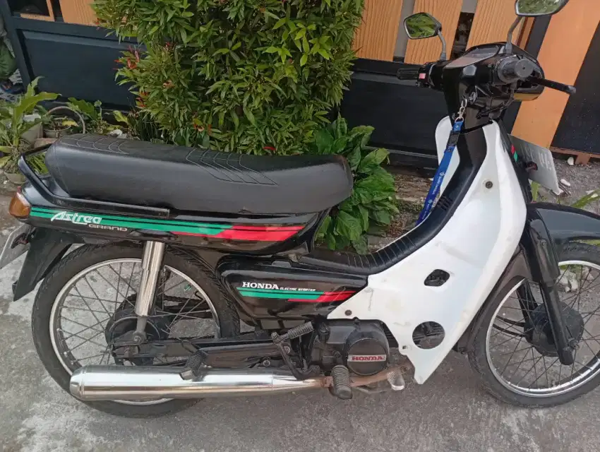 Honda astrea grand 93