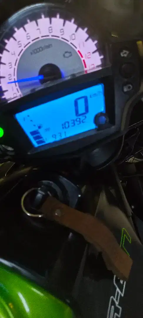 MOGE KAWASAKI ER6N