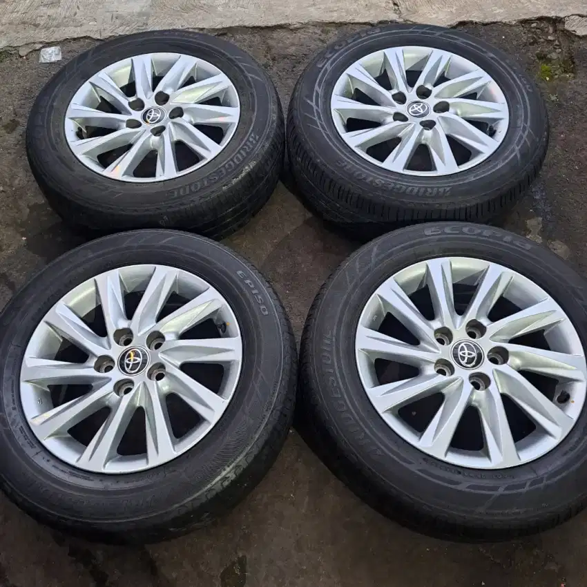 Velg dan ban r16 innova zenix velg mobil zenix bisa tt