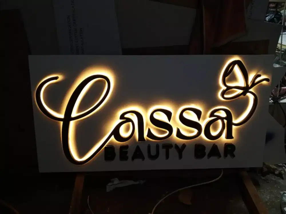 Melayani pembuatan neon boxhuruf timbul nyala ,dll