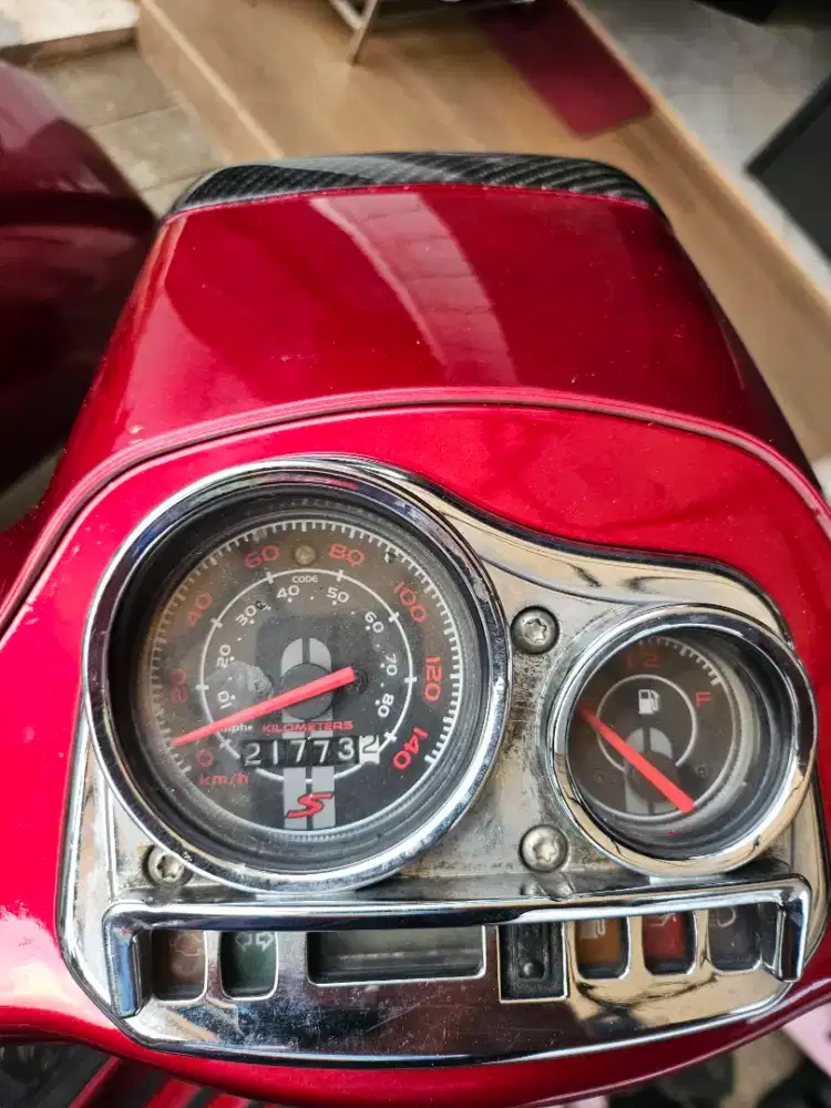 Vespa s 125 merah fullset