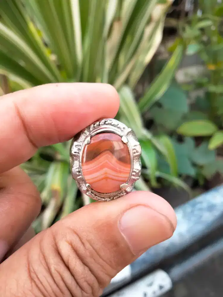 Batu sulaiaman junjung derajat antik unik