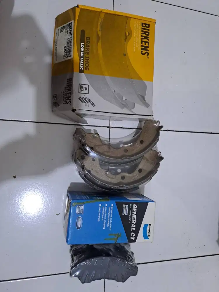 Paket Kampas Rem dan Kampas Rem Tromol Sigra