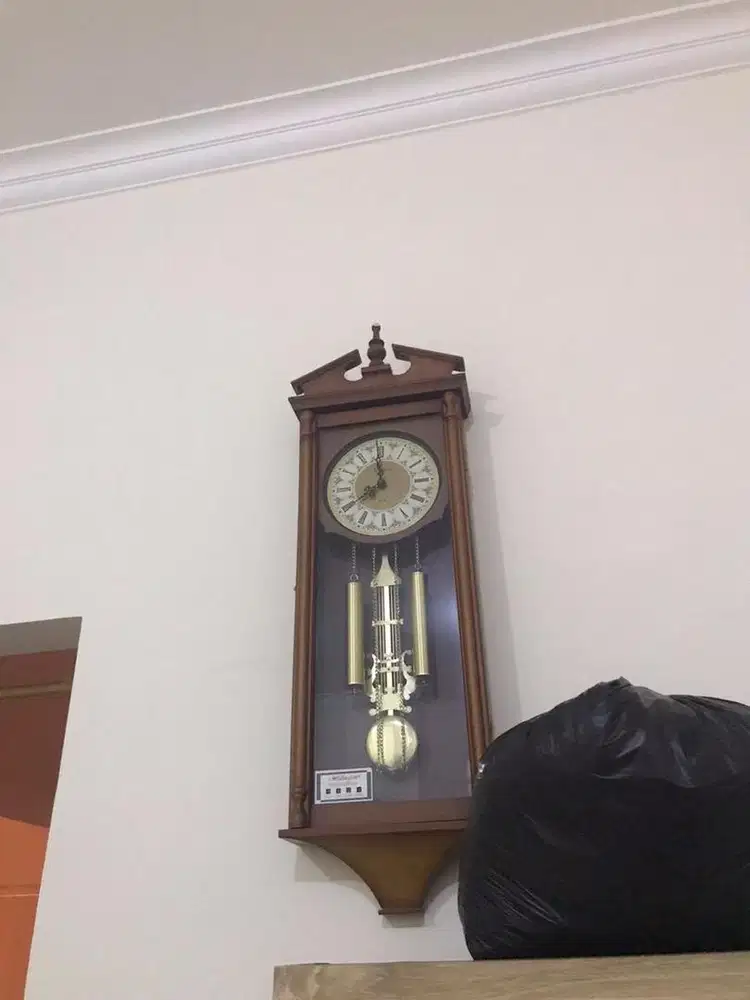 JAM DINDING BESAR ALL 8 JUTA AJ MEJA KURSI PIGURA KASUR SPRING BED DLL