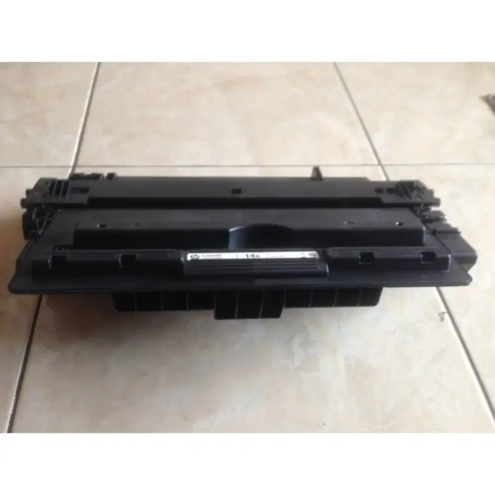 Tinta toner CF214A ORIGINAL BEKAS untuk printer Hewlett Packard M712