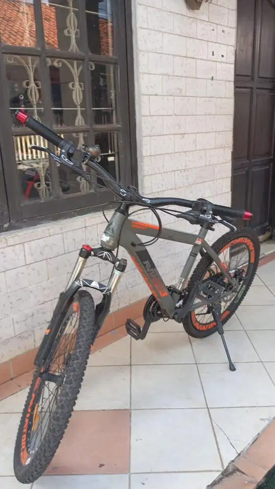 Sepeda Gunung Aviator