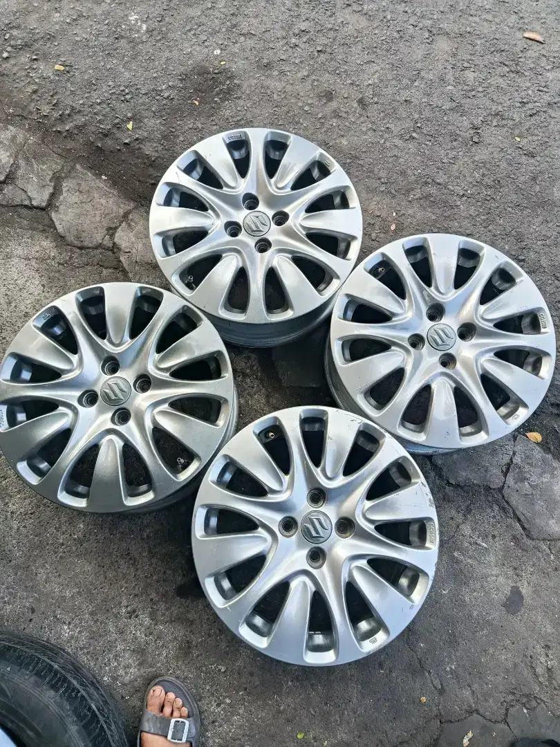 Velg Mobil OEM Suzuki All New Baleno R16 Pcd 4x100
