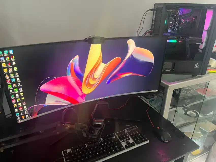 PC CPU KOMPUTER LIVE STREAMING INTEL GEN 13/RAM 32GB DDR5/RX 6600 XT