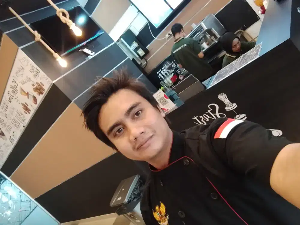 Mencari pekerjaan Posisi Kitchen Resto