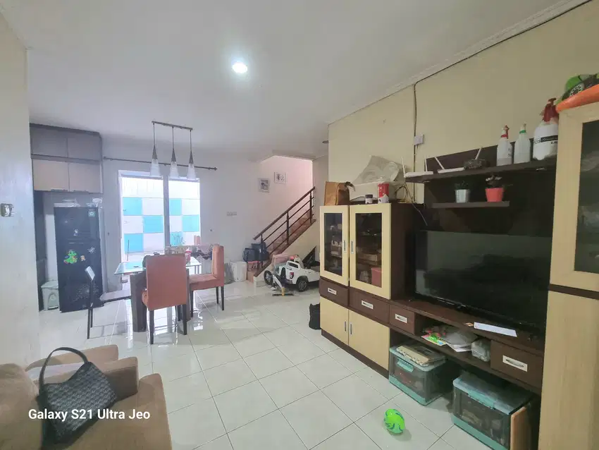 Dijual Cepat Rumah HADAP TAMAN, DELATINOS, BSD CITY