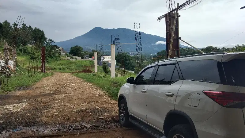 tanah siap bangun di jln warudoyong Megamendung puncak