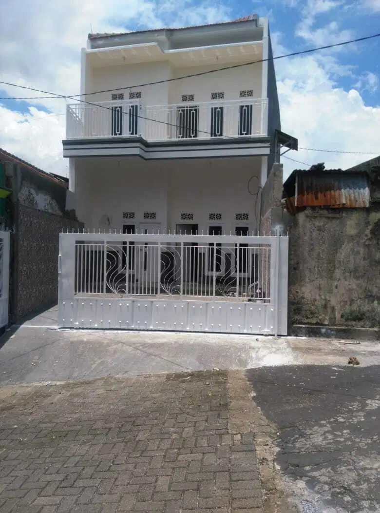 SEWA RUMAH SULFAT 4 KAMAR MANDI DALAM DEKAT RSSA
