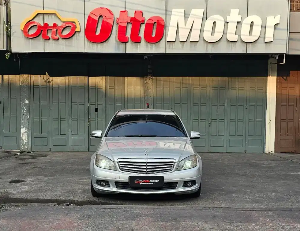 Mercedes Benz C200 Cgi Th 10