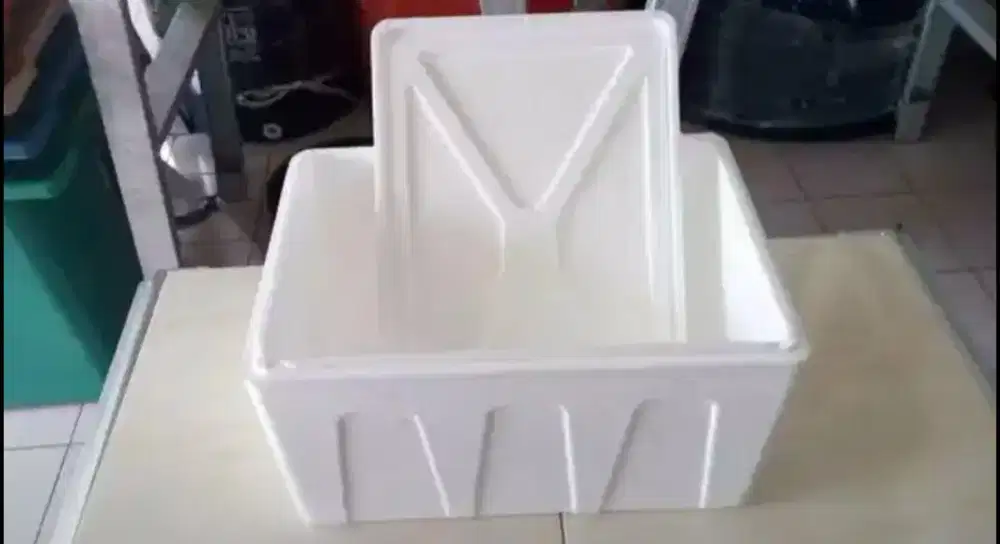 Styrofoam box barang baru. Bukan bekas.