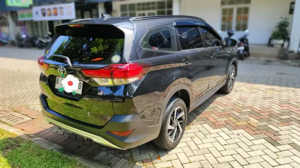 Dijual Rush GR Sport 1,5 Tahun 2023